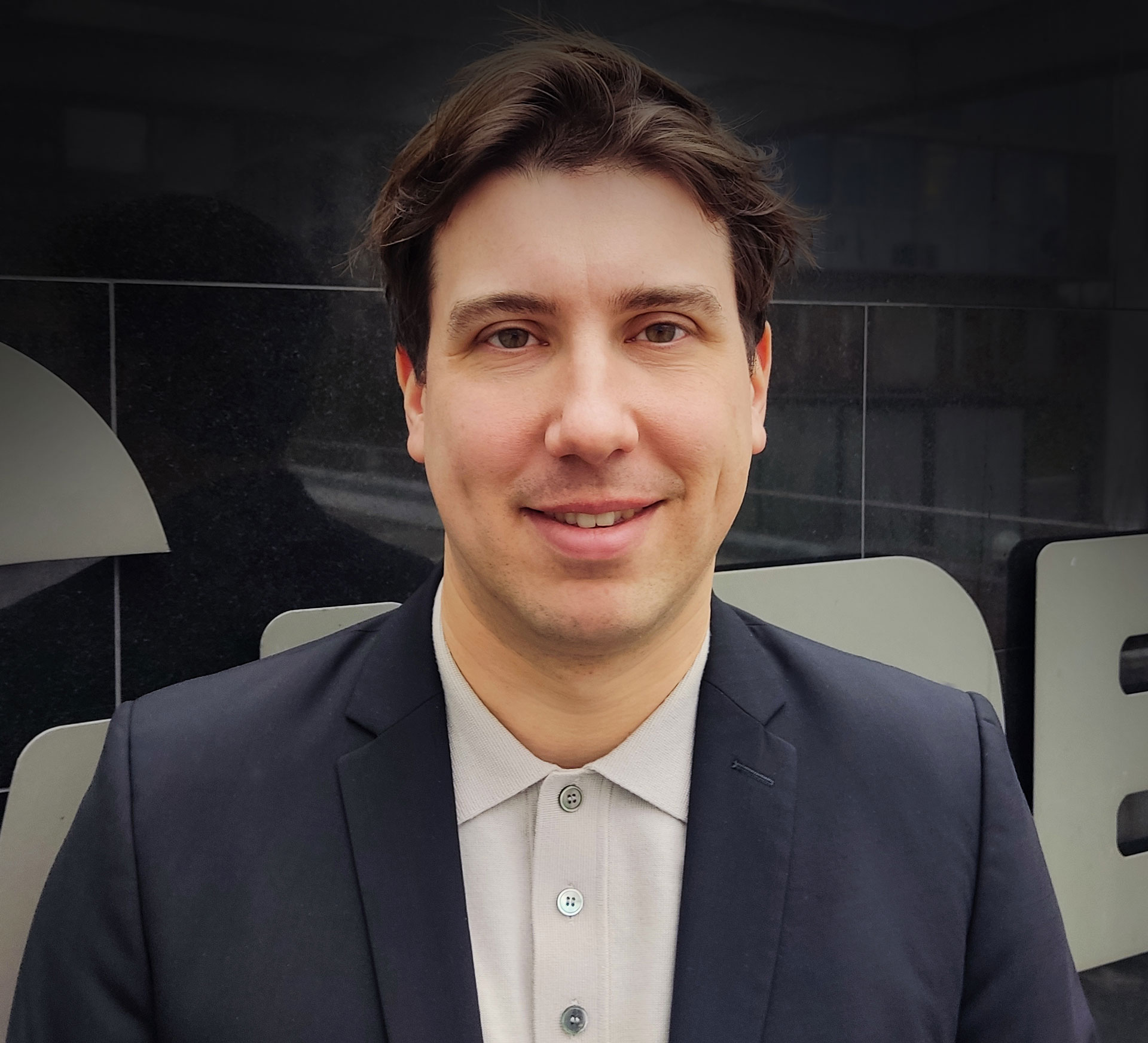 Simon Mueller's Instagram, Twitter & Facebook on IDCrawl